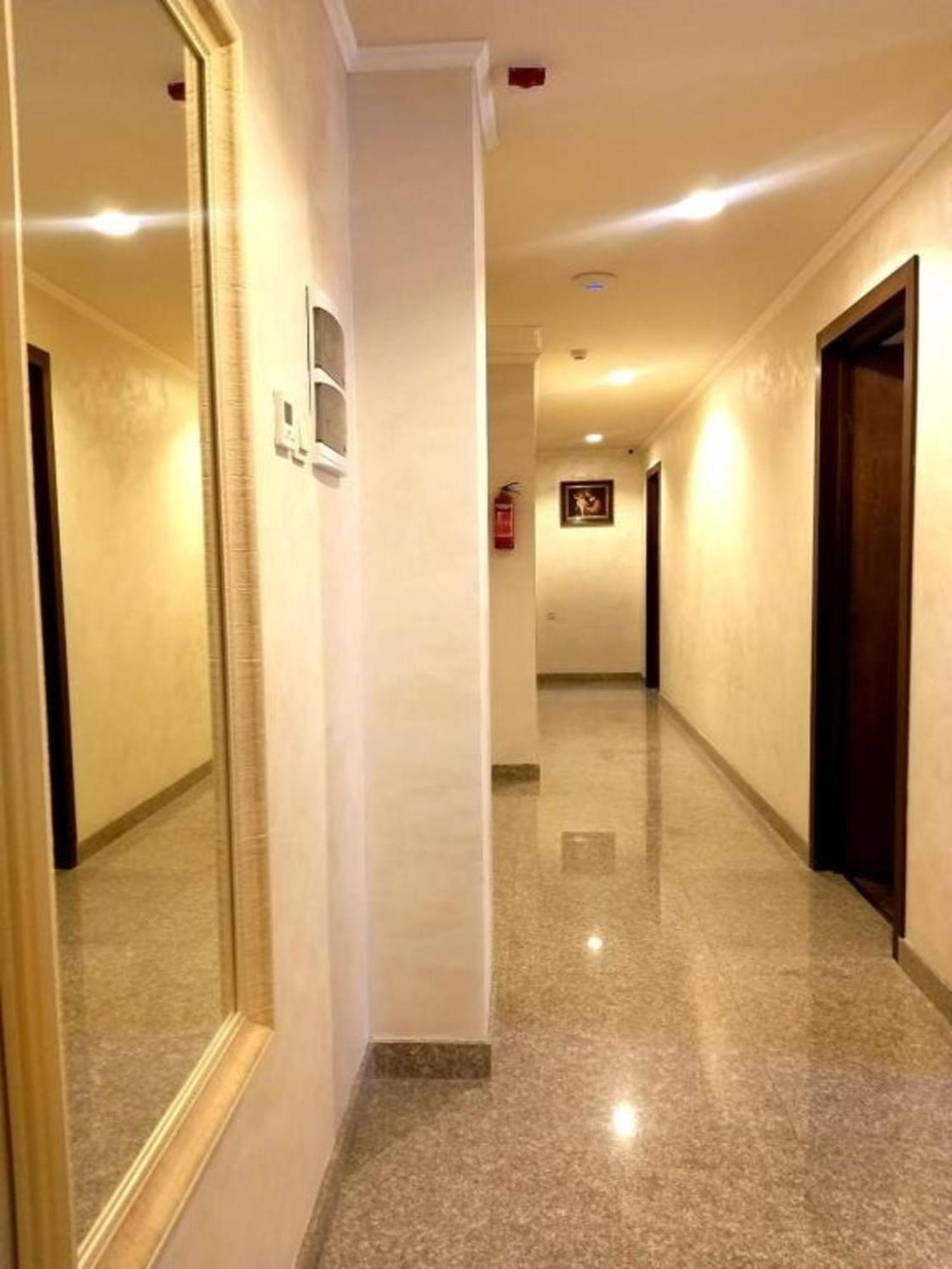 יירבאן Partez Hotel מראה חיצוני תמונה