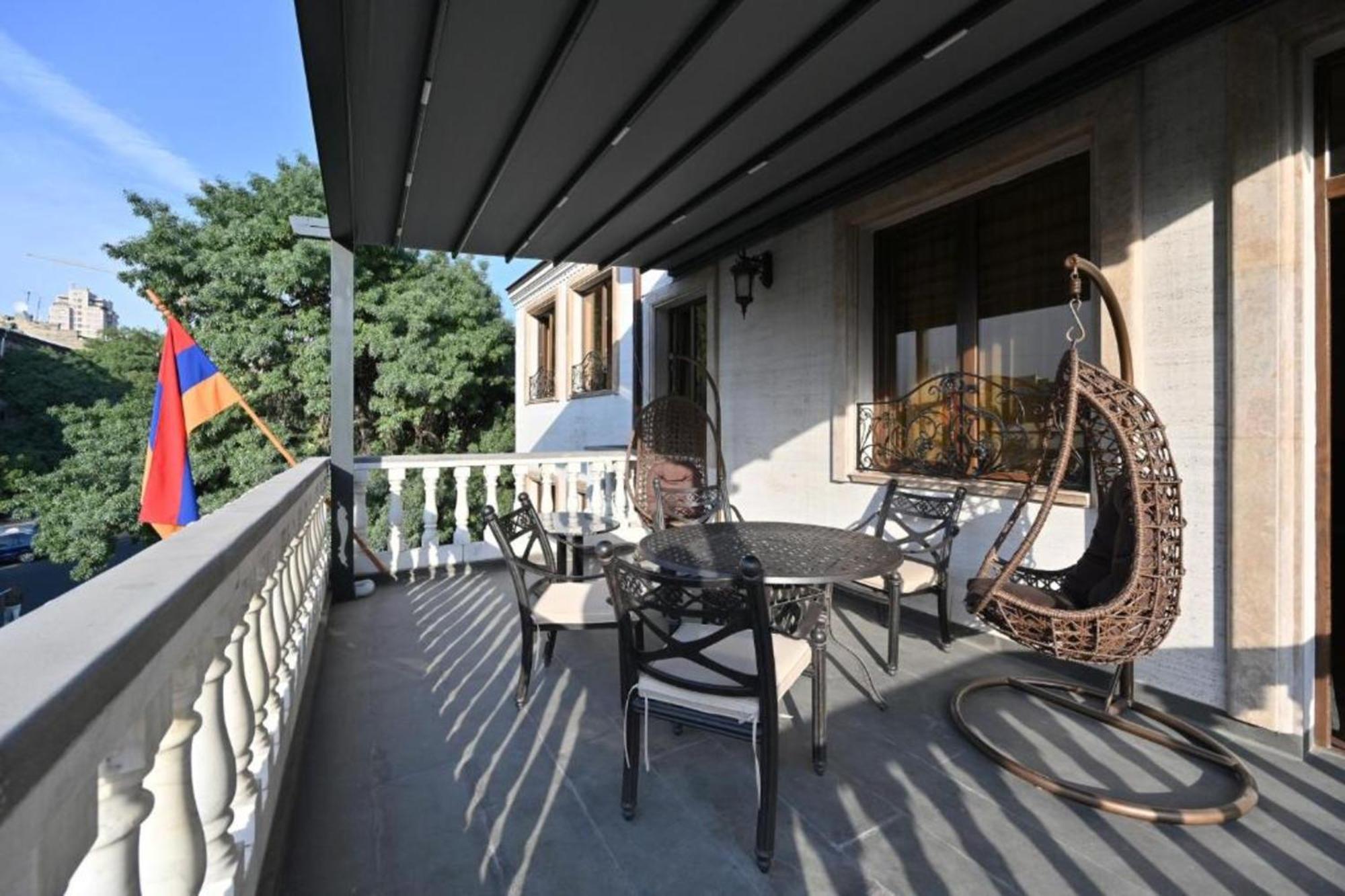 יירבאן Partez Hotel מראה חיצוני תמונה