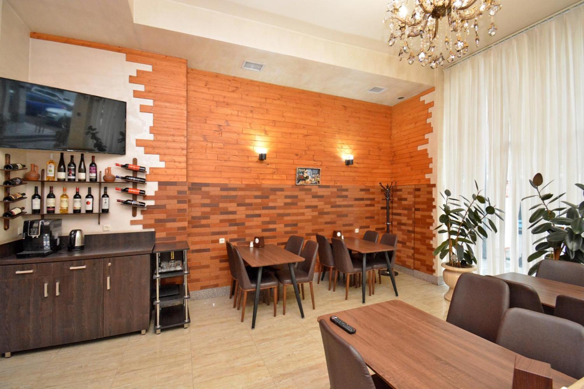 יירבאן Partez Hotel מראה חיצוני תמונה