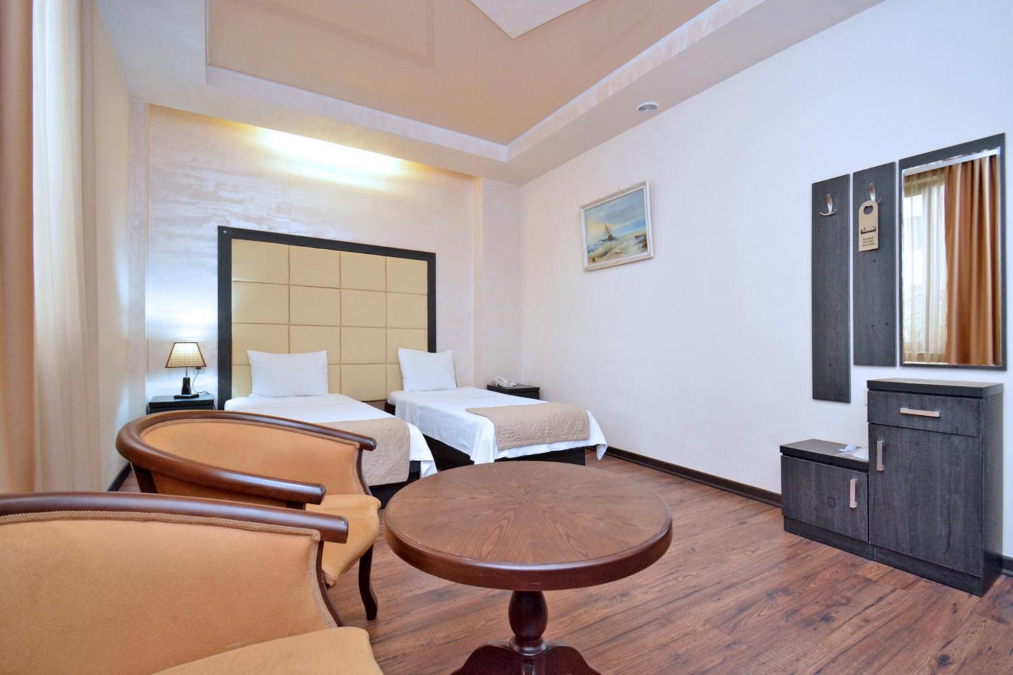 יירבאן Partez Hotel מראה חיצוני תמונה
