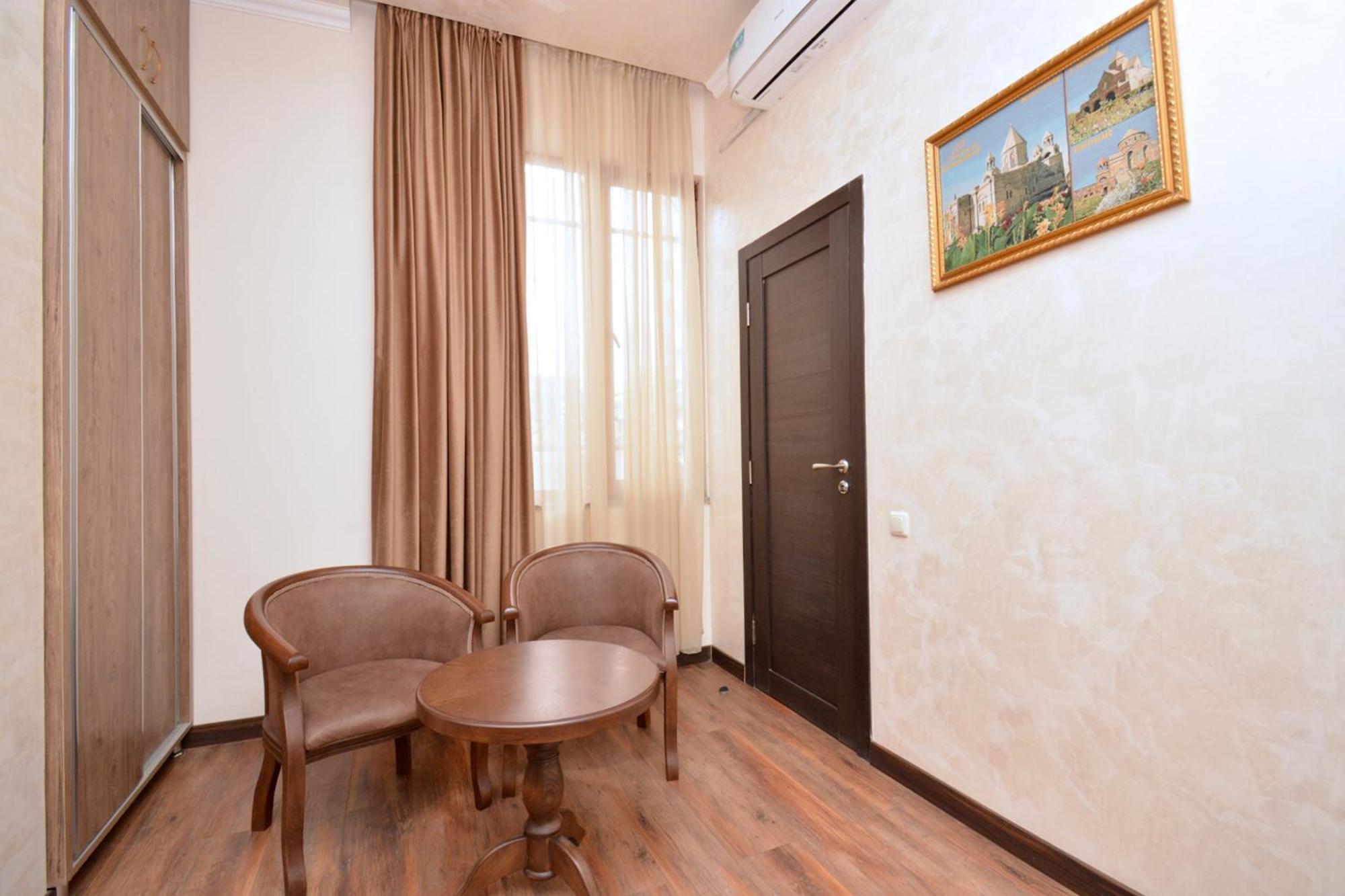 יירבאן Partez Hotel מראה חיצוני תמונה