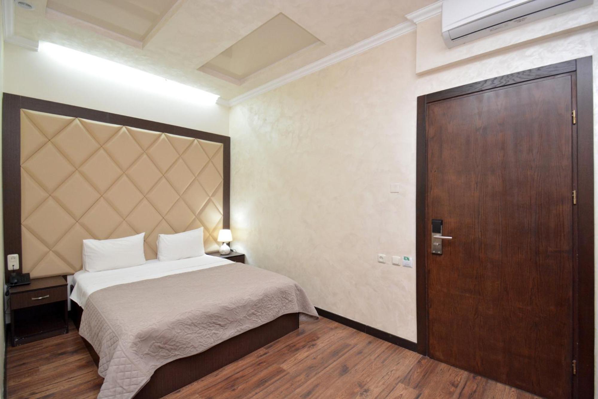 יירבאן Partez Hotel מראה חיצוני תמונה