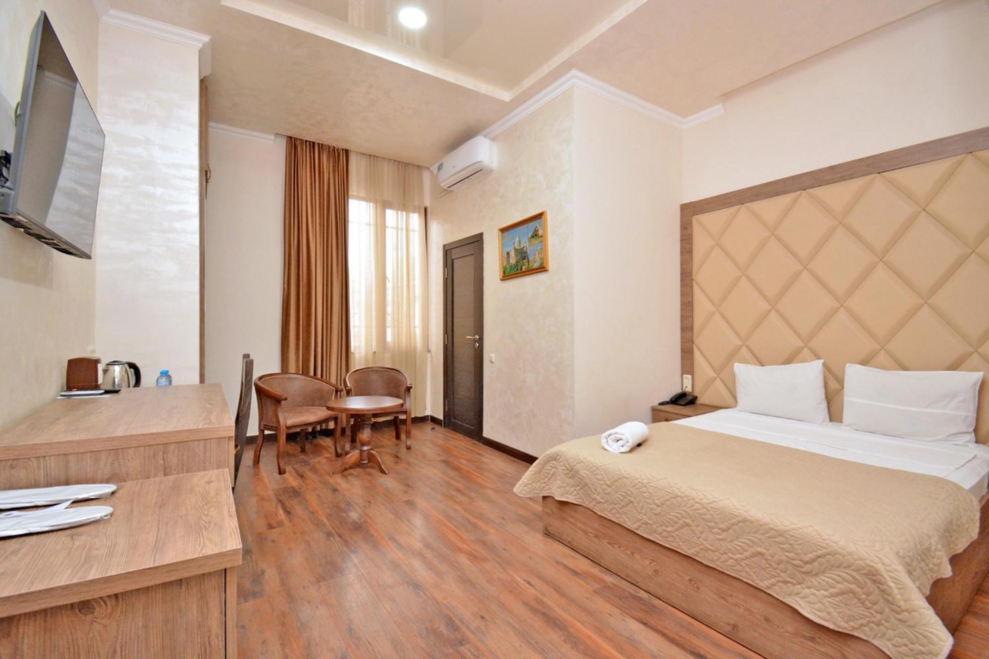 יירבאן Partez Hotel מראה חיצוני תמונה